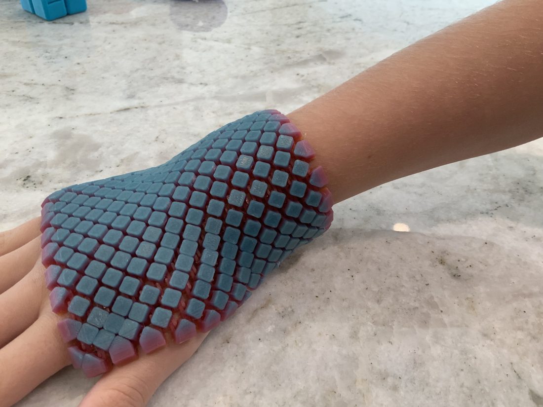 Flexible fabric style fidget